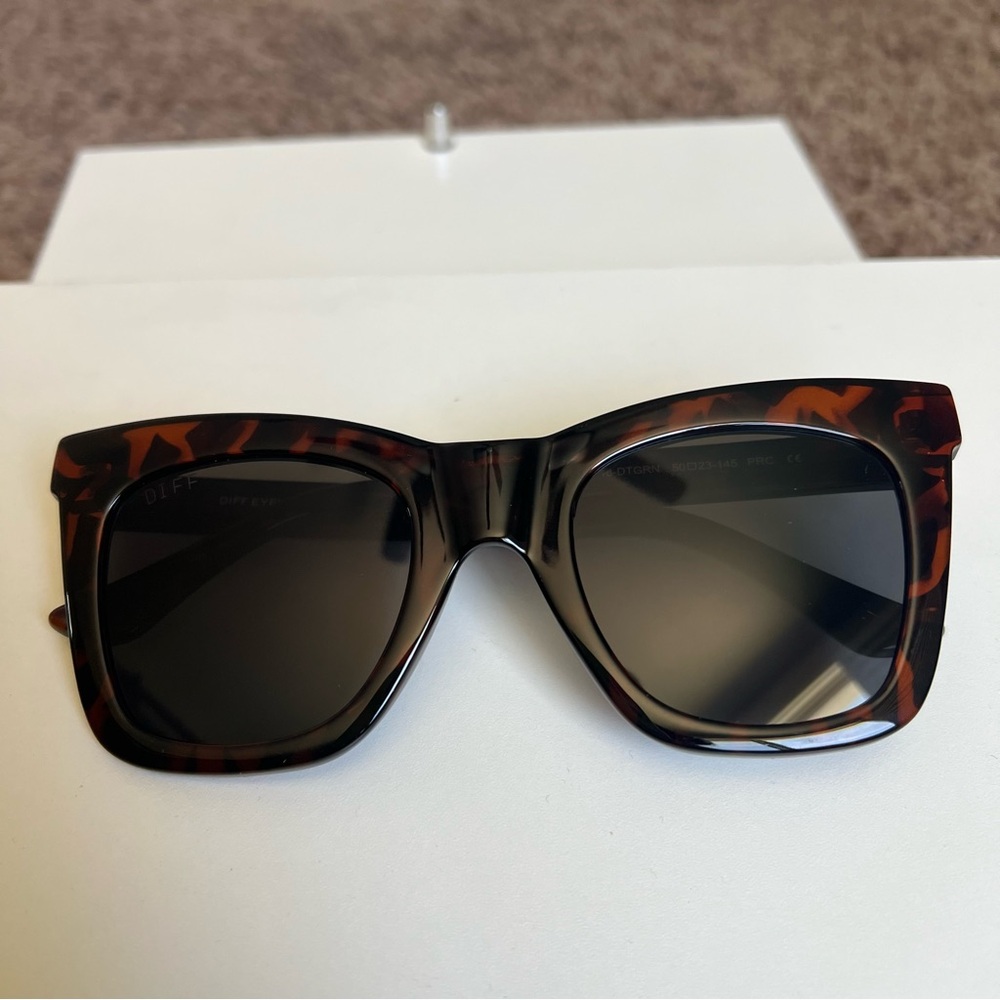 Diff Tortoise Shell Sunglasses - Picture 9 of 11